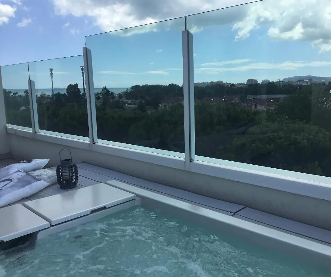 מיסאנו אדריאטיקו Suite Luxury Seaview 0*, מיסאנו אדריאטיקו איטליה